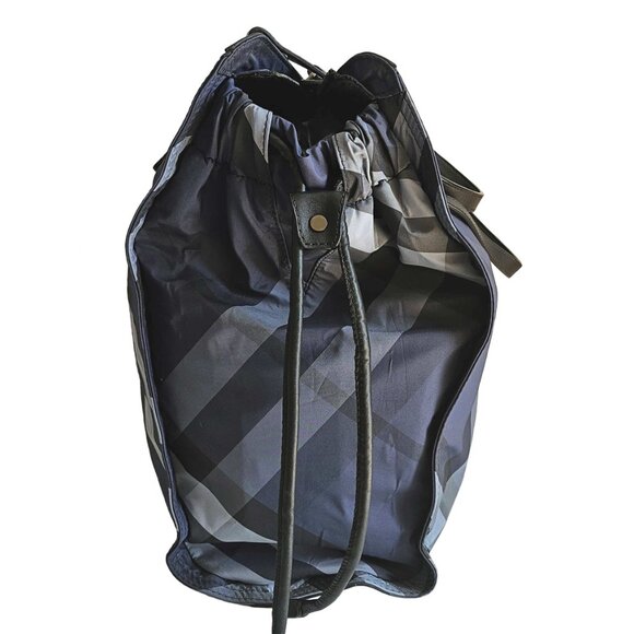 BURBERRY BLUE BUCKLEIGH NYLON TOTE BAG - Picture 4 of 16